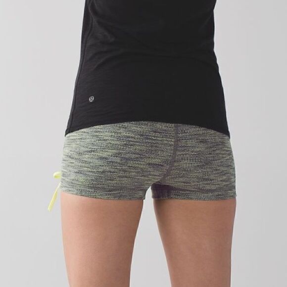 Womens Lululemon Liberty Short - Picture 2 of 4